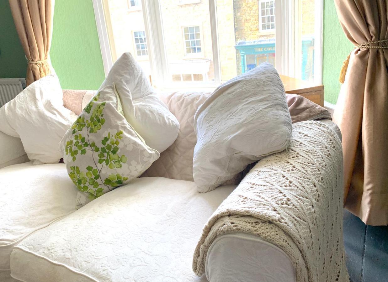 Spacious Georgian Apartment, Central Barnard Castle. Kültér fotó